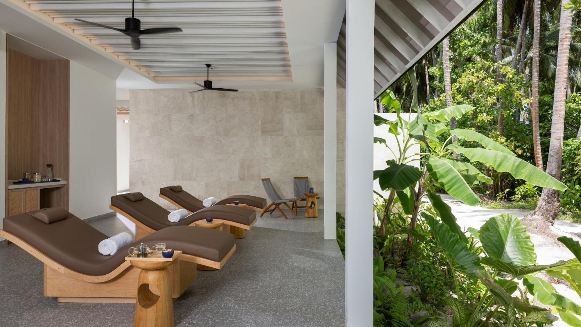 Avani Plus Fares Maldives Resort - 50 Percent Off On Seaplane Transfer For Minimum Stay Of 3 Nights And More For Stays Until 31 October 2025 Kendhoo Exterior foto