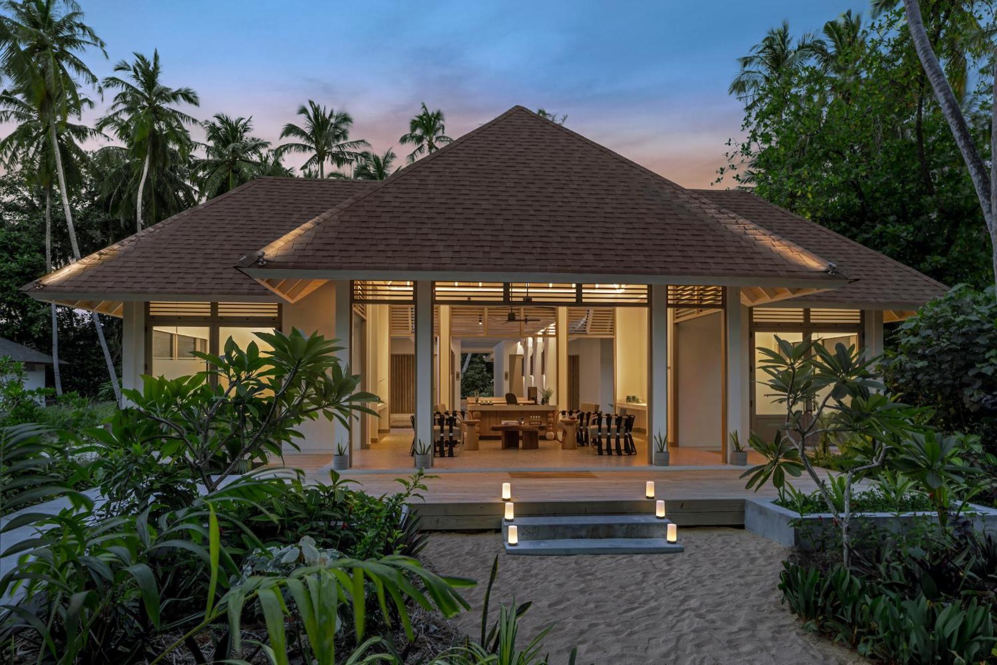 Avani Plus Fares Maldives Resort - 50 Percent Off On Seaplane Transfer For Minimum Stay Of 3 Nights And More For Stays Until 31 October 2025 Kendhoo Exterior foto